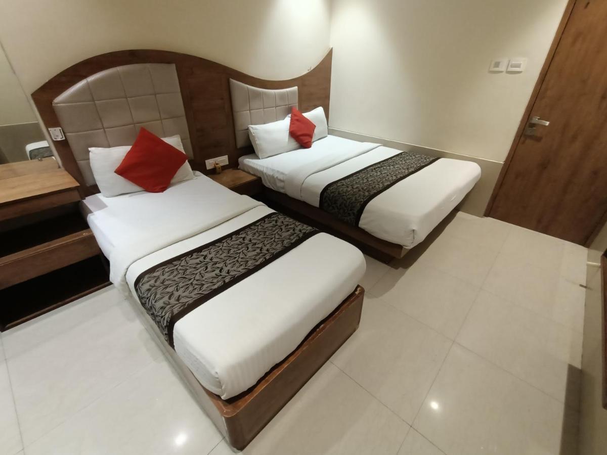 Fabhotel Regal Inn Mumbai Ngoại thất bức ảnh