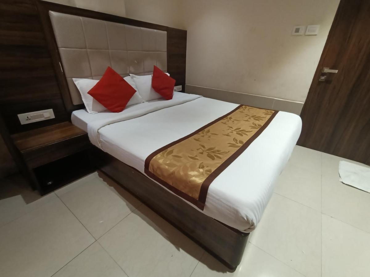 Fabhotel Regal Inn Mumbai Ngoại thất bức ảnh