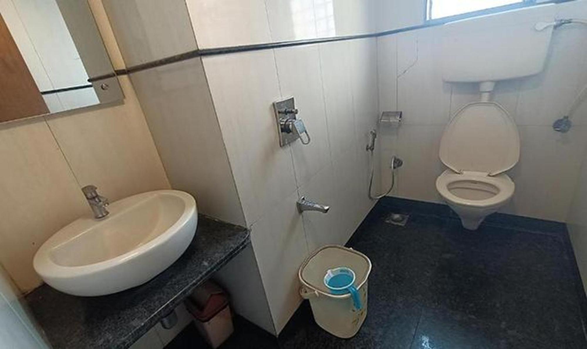 Fabhotel Regal Inn Mumbai Ngoại thất bức ảnh