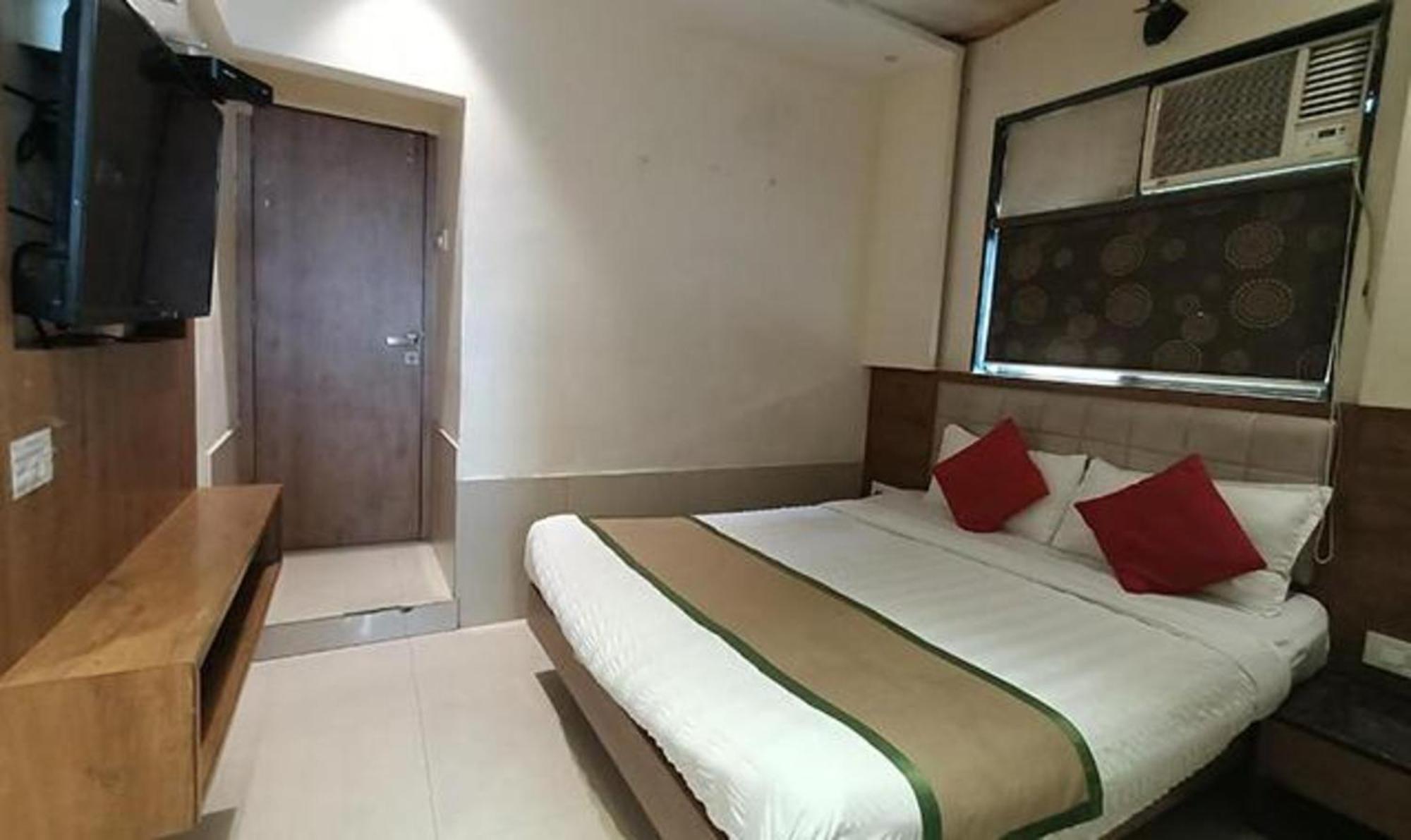 Fabhotel Regal Inn Mumbai Ngoại thất bức ảnh