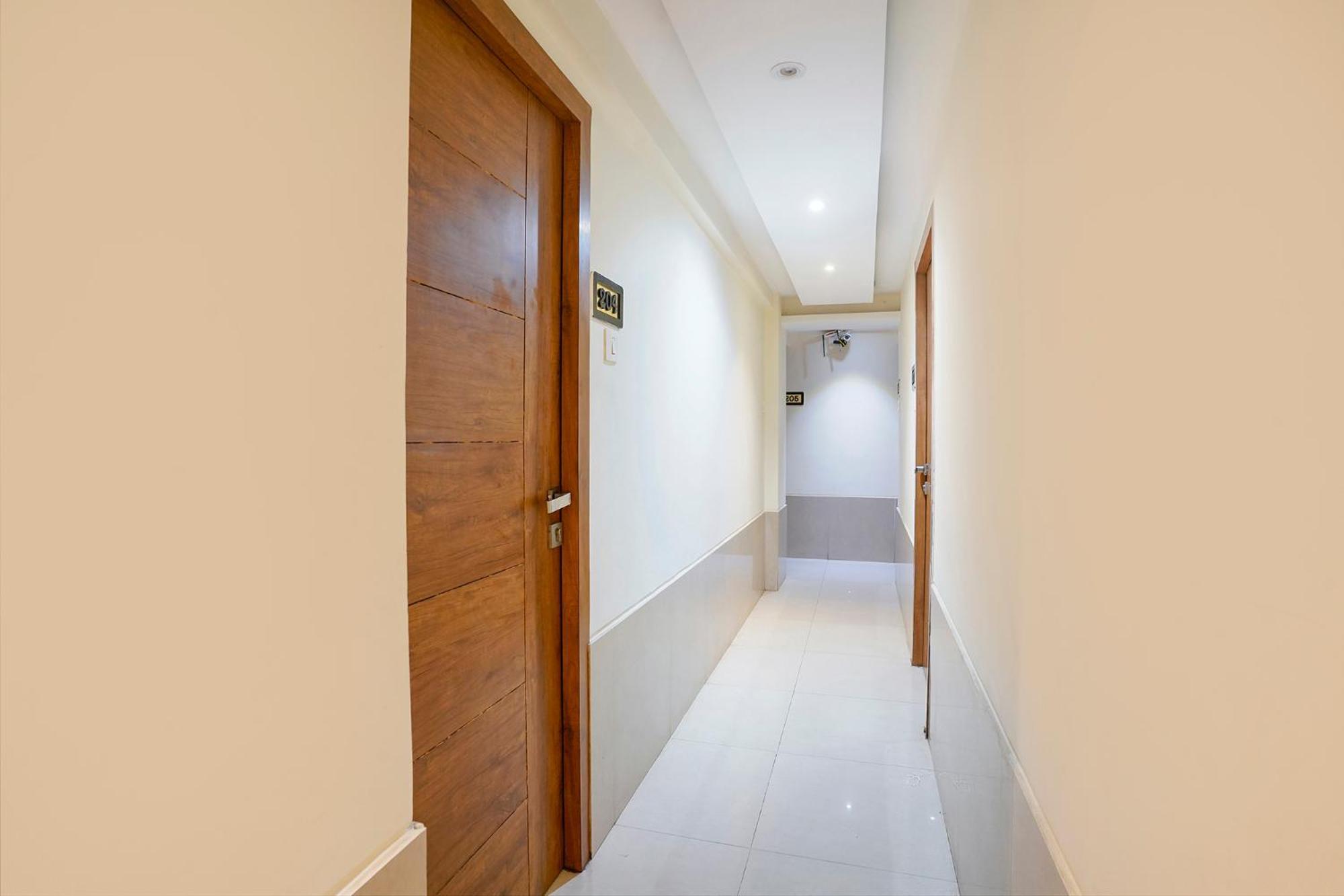 Fabhotel Regal Inn Mumbai Ngoại thất bức ảnh